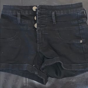 black nobo jean shorts